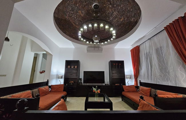 Villa - Sleeps 6 - Heated Pool - Garden - Parking - Foto 21