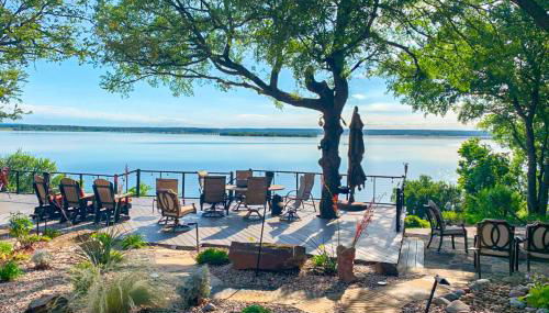 Lakefront Estate Stunning Views, Deck, Bar and Dock - Foto 1