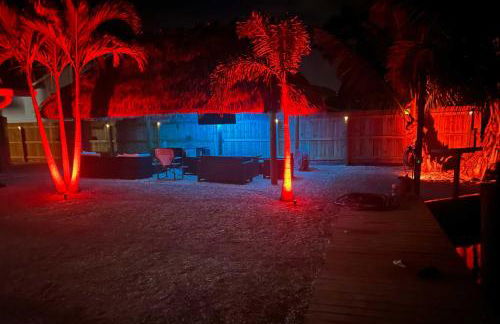 Palm City Canalfront Home with Boat Dock and Fire Pit! - Foto 24