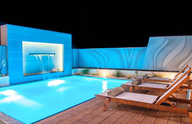 2 New Villas Next Each Other, Pool, Rent Separately or Together at Kournas Lake - Foto 17