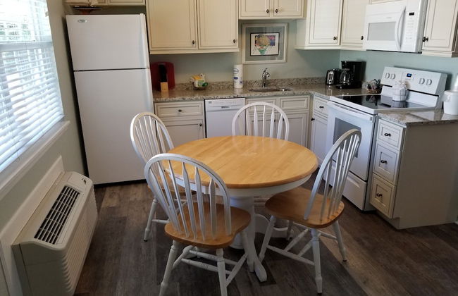 Tradewinds Beach Resort - Foto 30