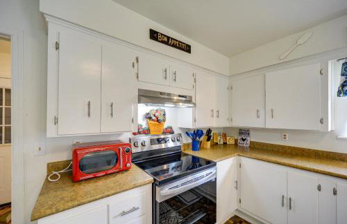 McQueeney Home with Grill about 10 Mi to New Braunfels - Foto 14