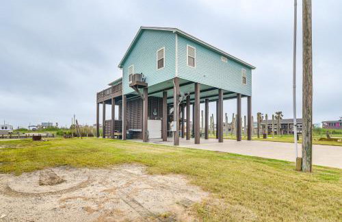 Canal-Front Coastal Getaway in Gilchrist with Deck - Foto 39