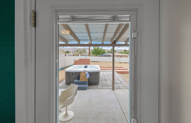 Fable by Avantstay 2 Unique Spaces w Bowling Hot Tub Fire Pit Large Yard - Photo 28