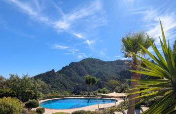 VILLA L'ESTEREL AVEC PISCINE VUE MER -MANDELIEU 06210- 6 Pers - Foto 3