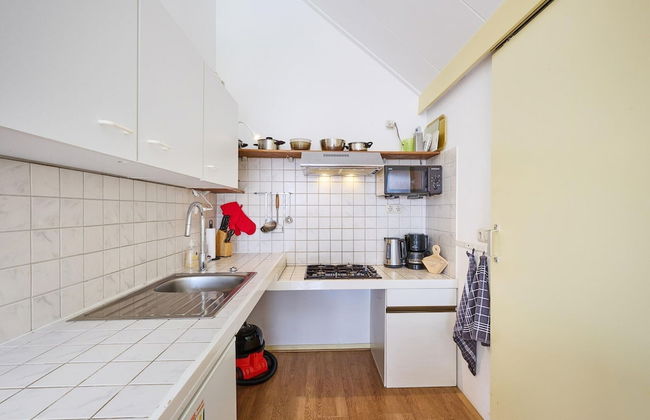 Cozy Holiday Home in a Lovely Environment - Photo 5