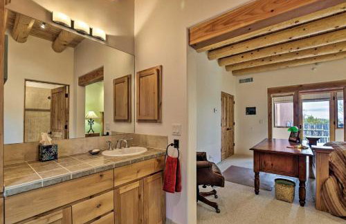 Adobe-Style Home w/ Views < 5 Mi to Santa Fe Plaza - Foto 17