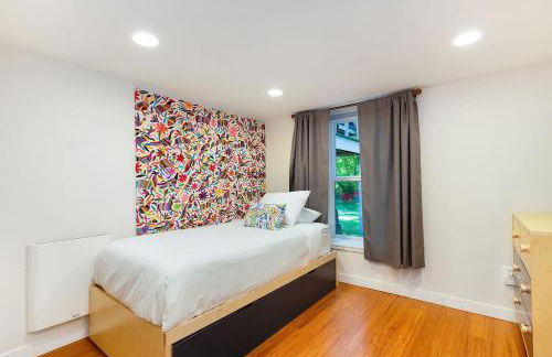 3BD Remodeled Home Near Beach - Foto 22