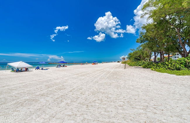 Cottage Haven-one Minute Walk To The Beach-private Yards-keyless Locks - Foto 34