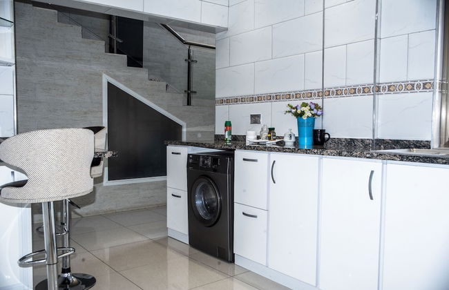 Lusaka Luxe - Your Private Oasis Awaits in the Heart of Zambia - Foto 22