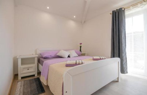 Beautiful Home In Krivodol With Wifi - Foto 12