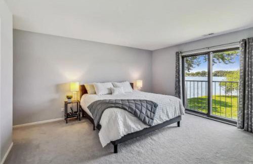 Month to Month and Seasonal Luxury Lakefront 5 bed 5 5 bath Estate Home - Foto 20