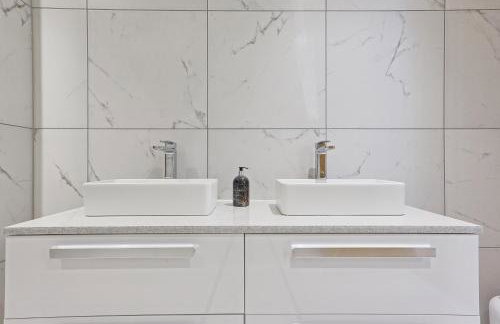 Mayrose House - 6BR 4BATH Luxe Spacious Retreat - Foto 40