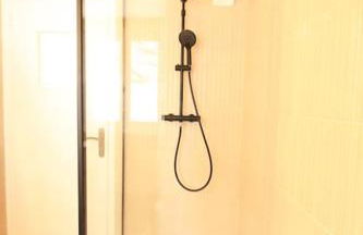 Disponible - Maison Entière Rénovée - Matelas Emma - RERB, 5mn Paris - Parking Rue Gratuit - Matelas Emma - 6 pers - 2 Terrasses - Foto 14