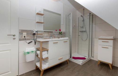 Ferienwohnung Haus zum Seehund mit Pool, Garten und Tischtennisplatte - Foto 46