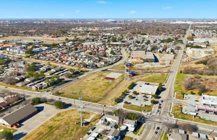 1BD 1BA Stylish Arlington Home w Backyard - Foto 25