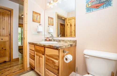 Northwoods Getaway - Photo 34