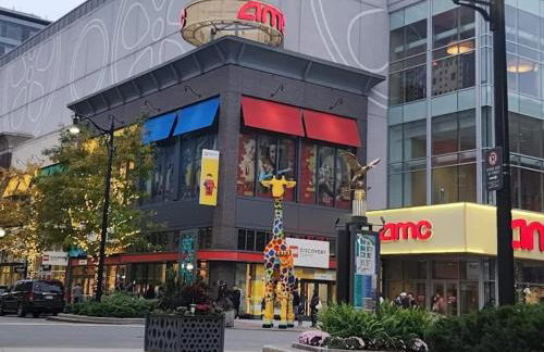 Central 1-BR Condo Assembly Row Gym & Pool Sleep 5 - Photo 58