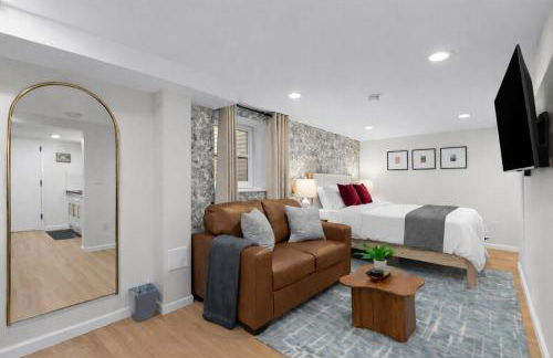 Comfortable Basement Studio Living Near Major Road - Foto 14