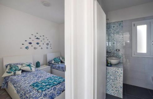 3 Bedroom Lovely Home In Gizzeria Lido - Photo 24