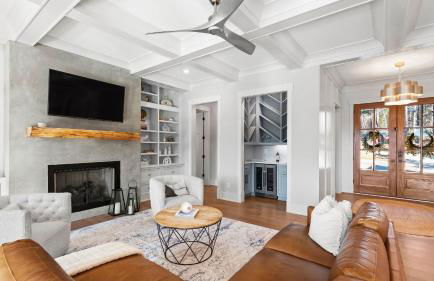 Livin' Large Lake Norman Estate w/ Pool, Dock, Game Room & Scenic Views - Foto 14