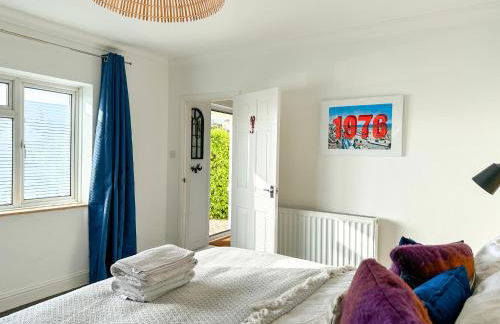 Modern Family Home near Reculver - Sleeps 8 - Pets Friendly! - Photo 12