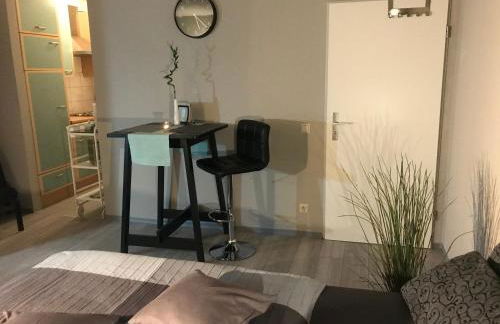 Schönes Apartment mit Balkon - Foto 2