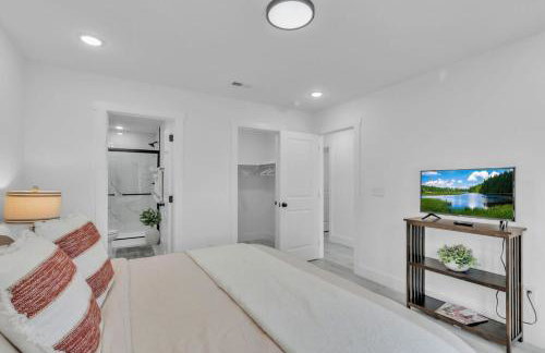 3 BR Downtown Spartanburg- Upscale& Work Ready "Sweet Carolina Cottage" - Foto 15