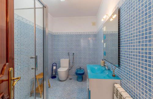 Moradia São João-Spacious Beachfront Villa - Foto 12