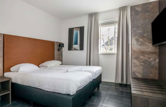 Brand new Luxury Villa on a Small-scale Park With its own Jetty - Photo 6