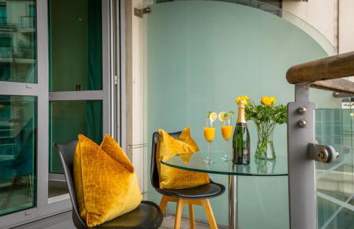 BEST THAMES VIEWS in TOWN! LARGE LUXXE NOMAD DESIGN FAMILY HOMES المساحة والأناقة تلتقي مع الراحة العربية - Foto 53