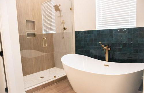 Sleeps 22! Ocean Views, Pool, FREE Golf Cart - Foto 53