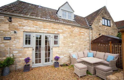 STABLES Stylish comfortable peaceful cottage with parking and outdoor space - Photo 47