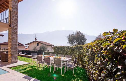 Ossuccio Grande C home with pool sleeps 12 by Italian Apartments - Foto 44