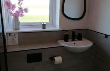 Entire Spacious 3-Bed Family Home, City Centre, Free Parking, Garden - Foto 33