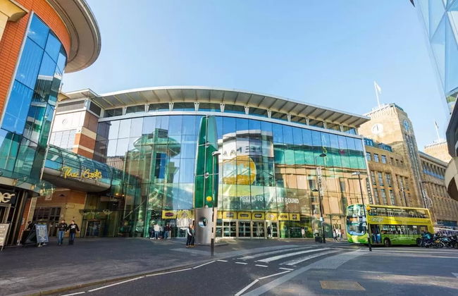 Luxury Central Newcastle Apartment 20 - Photo 31