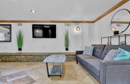 Big 6BR,4BA Home w 10-Car Parking for CrewsGrps - Foto 83