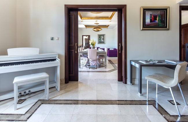 Premium Sky-high 3BR Penthouse in Fairmont North Residence - Foto 17