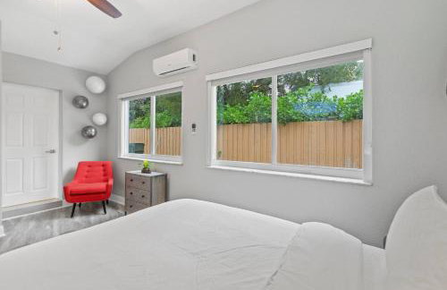 Charming Hideaway Near Beach, Nightlife & Shops - Foto 3