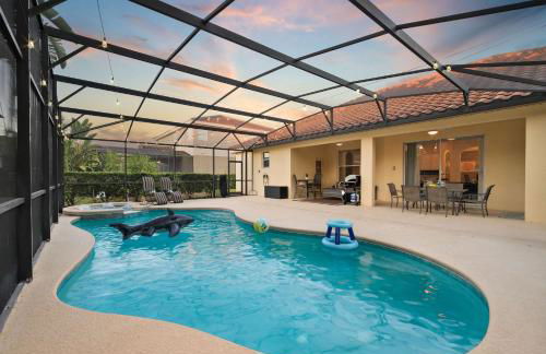 Heated Pool Lazy River Game Room 12 MI to Disney - Foto 56