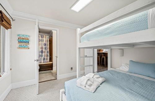 Lake House, Fire Table, Hot Tub, Screened in Porch - Foto 17