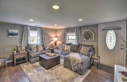 Damascus Cottage with Fire Pit - 1 Mi to Trails - Foto 2