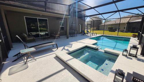 Incrível casa 5BD/5BA com piscina perto da Disney - Foto 2