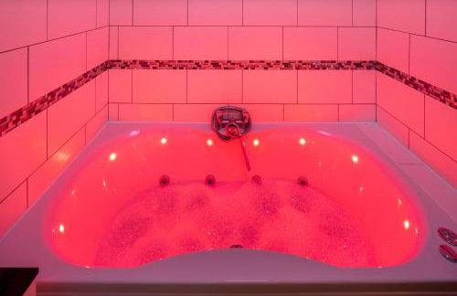 The Railway Inn MK - Victorian 3-Bedroom Home with Sauna, Jacuzzi Bath, FAST WI-FI & Free Parking - Foto 11