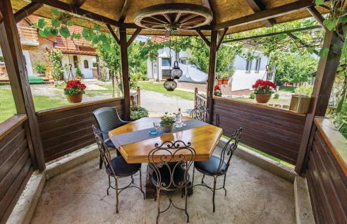 Nice Home In Licko Lesce With Wifi - Photo 7