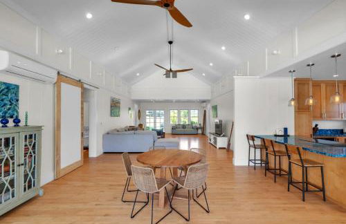 Gorgeous Renovated 1937 Plantation Style Beach House 50 Steps To The Center Of The Beach 5 Bedroom Home by RedAwning - Foto 68