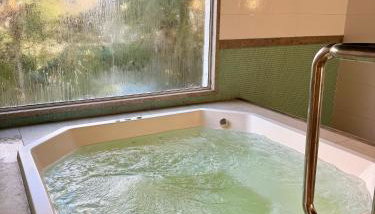 Apartamento quarto e sala, varanda com vista para a Pedra Azul e cozinha completa no Condomínio Vista Azul - Foto 5