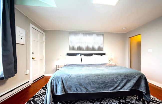 Redwood Loft at Park Place King bed Walk in Closet Fast Wifi and Free Coffee - Foto 11