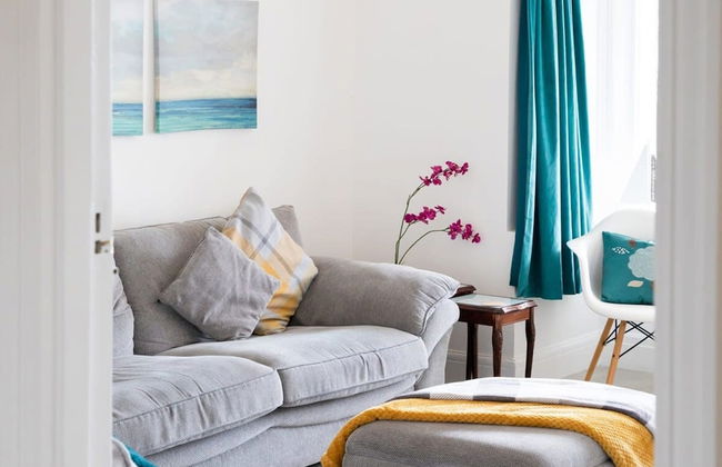 Absolute Beachfront With Decked Garden Oasis and Views - Foto 16