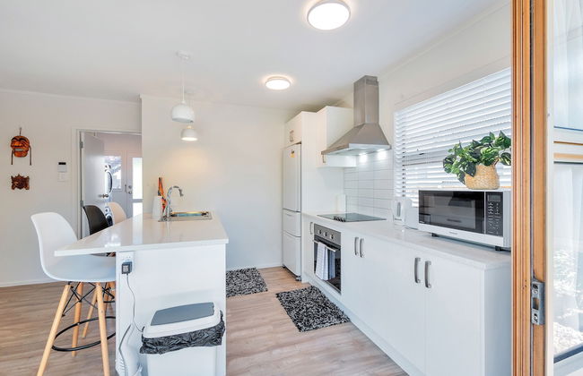 Bright 3 Bedroom near St Lukes Mall 3 - Photo 11